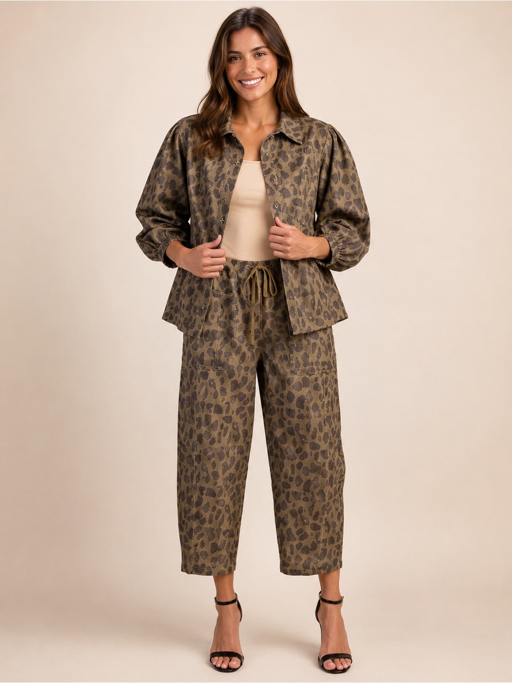 Leopard print utility style cropped barrel pants with star stud, and drawstring - Picture 3 of 3
